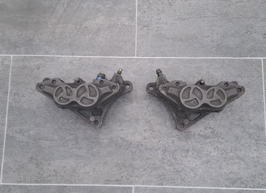 Brake calipers front Triumph Trophy 900
