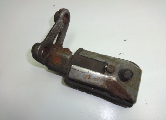 Fussraste rechts Honda VF 700  750 C Magna