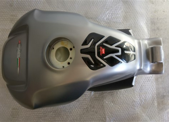 Fuel tank Aprilia RSV 1000