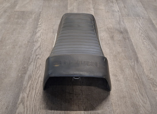 Zadel Suzuki GS 1000