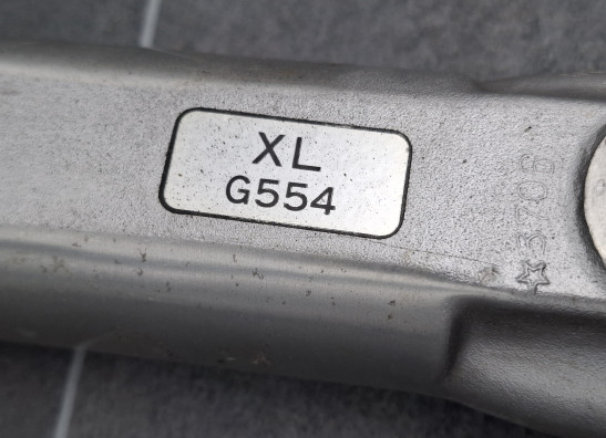 Voorpoot rechts onder Harley Davidson XL1200N Nightster