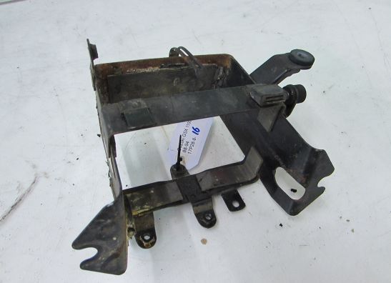 Batterie befestigung Suzuki GSX F 1100