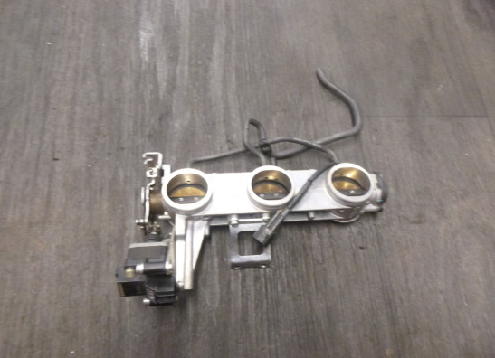 Gasklephuis Triumph Speed Triple 1050