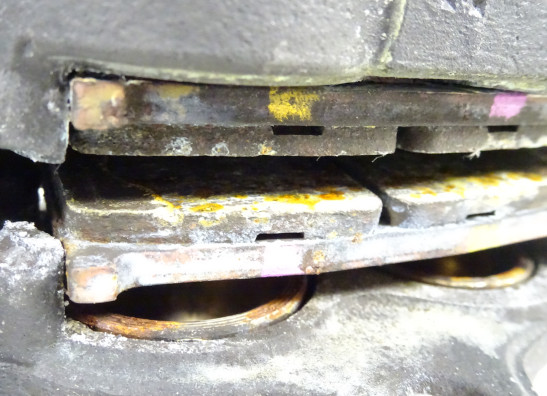 Remklauw rechts voor Suzuki GSR 600