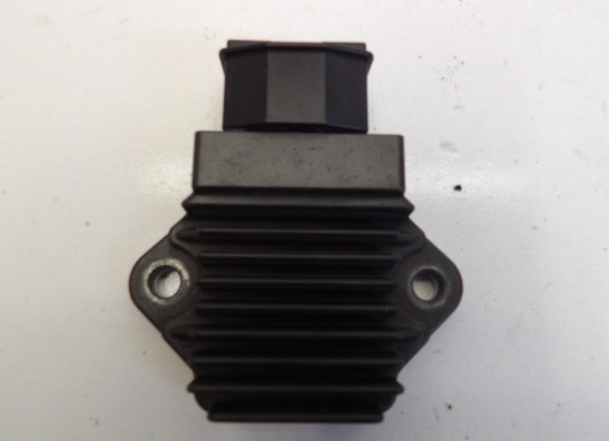 Regler Gleichrichter Honda CBR 900 RR