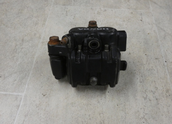 Remklauw rechts voor Honda VF 700  750 C Magna