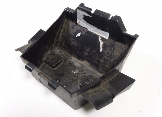 Batterie befestigung Suzuki VZ 800 marauder