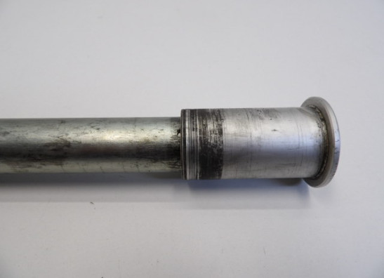 Axle front Suzuki GSX R 1300 Hayabusa