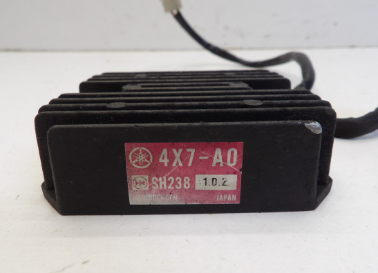 Spanningsregelaar Yamaha XV 700 / 750 SE