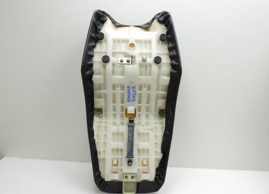 Zadel Yamaha FZ 400 FAZER 