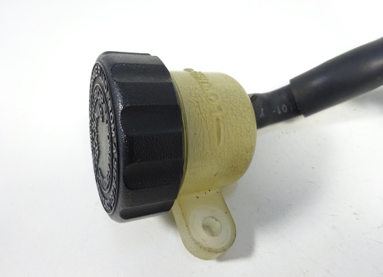 Rempomp achter Yamaha TDM