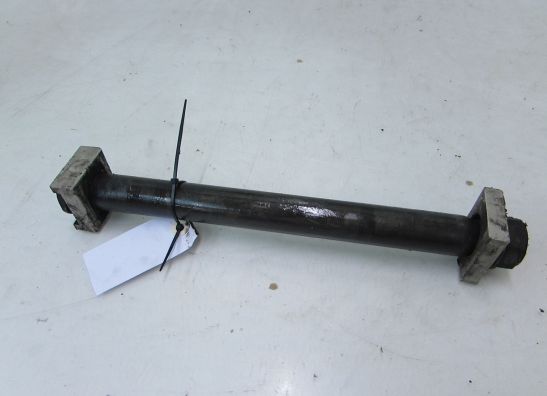 Rear axle Yamaha YZF R6