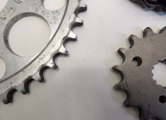 Ketting en tandwielset Kawasaki ZXR 750