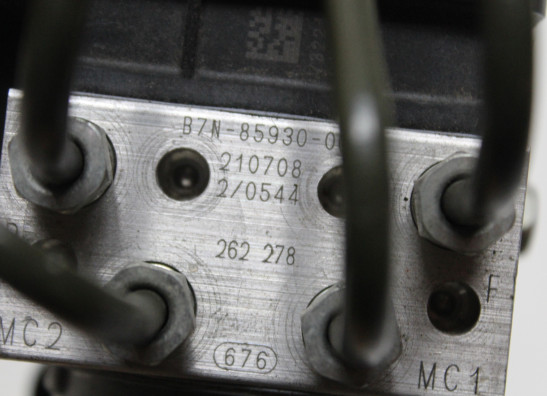 ABS pomp Yamaha MT 09