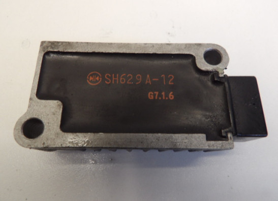 Regulator rectifier  Yamaha FZR 400 R RR SP