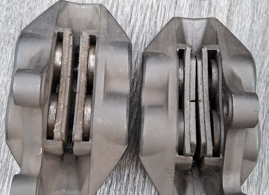 Brake calipers front BMW F 800 S - ST