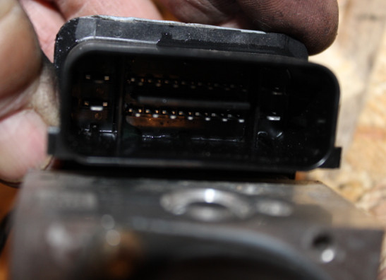 ABS pomp Kawasaki ER 6