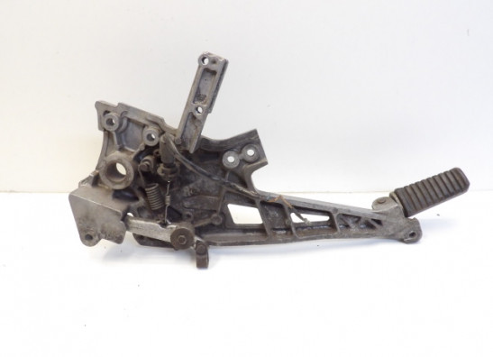 Fussrastetrager vorne rechts Kawasaki GPZ 750