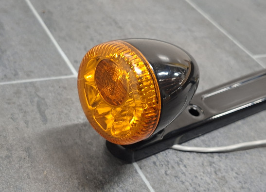 Rechter achterkant Harley Davidson FXBB Street Bob