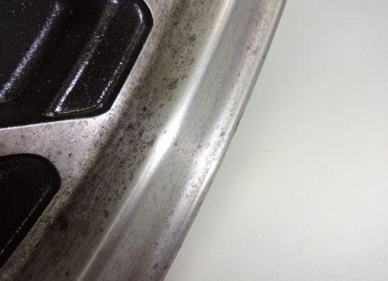 Felge vorne Suzuki GSX F 1100