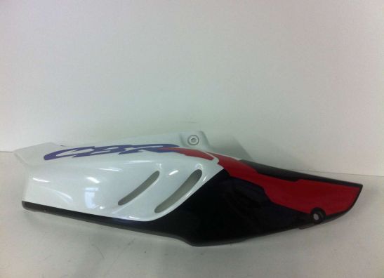 Rechter achterkant Honda CBR 900 RR