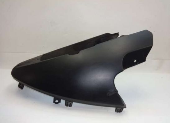 Cowl under Honda VFR 750