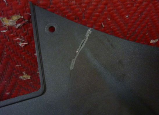 Cowl left rear Suzuki GSX R 1000