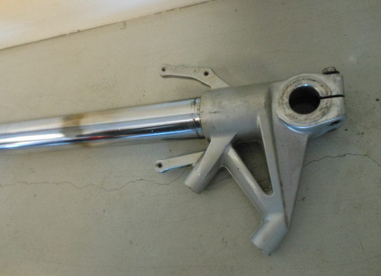 Voorpoot rechts onder Aprilia Shiver 750