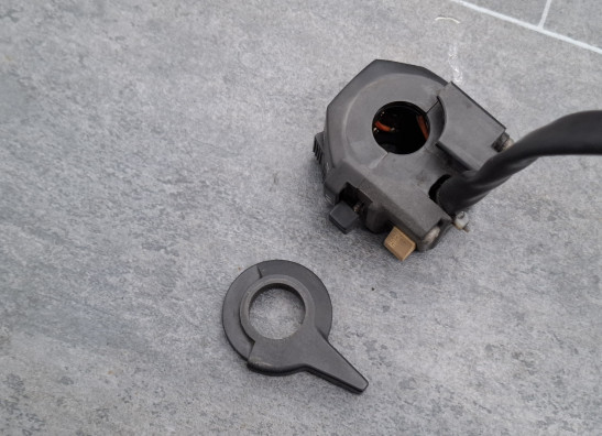 Handlebar switch assy left Suzuki GSX 1100 G