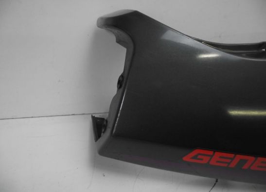 Rechter achterkant Yamaha YZF 750