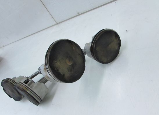 Kolbenkit Kolben Satz Suzuki GSR 750