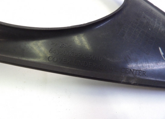 Cowl V shape under Honda CBR 125 R