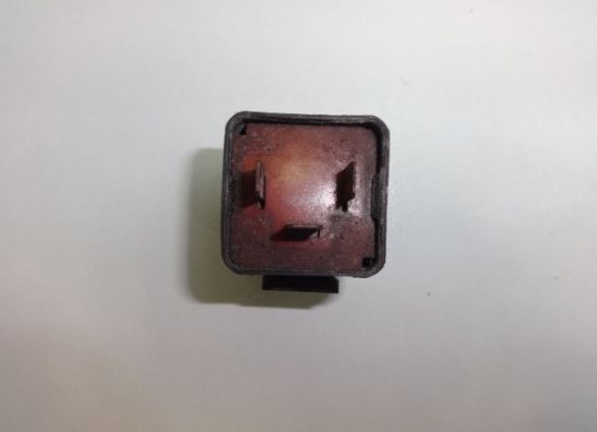 Relay Kawasaki ZZR 1100