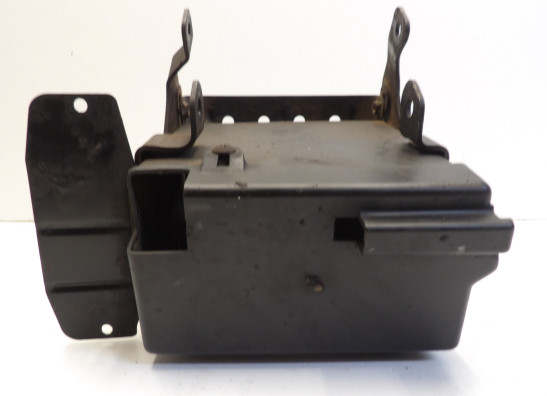 Batterie befestigung Suzuki VS 800 Intruder