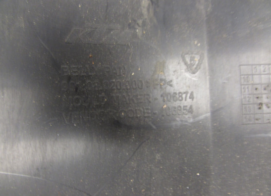 Onderkuip KTM 125 Duke