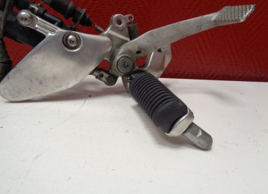 Fussrastetrager vorne rechts Yamaha YZF 1000 Thunderace