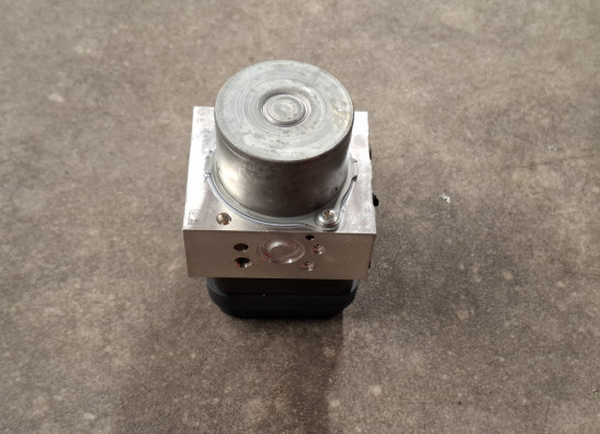 ABS pomp Yamaha MT 09