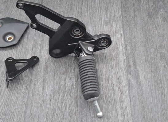 Main step holder right Yamaha Tracer 7