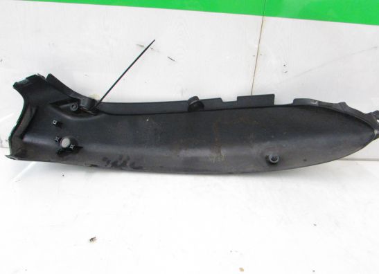 Cowl left rear Suzuki GSX F 750