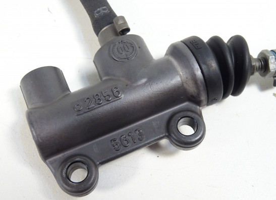 Rempomp achter BMW R 1150 R