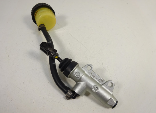 Rempomp achter BMW K 1200 S 