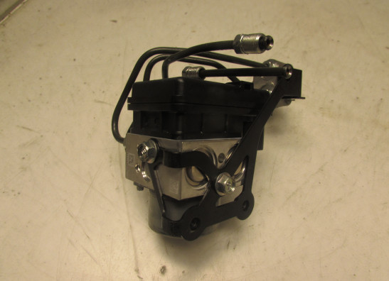 ABS pomp Yamaha MT 09