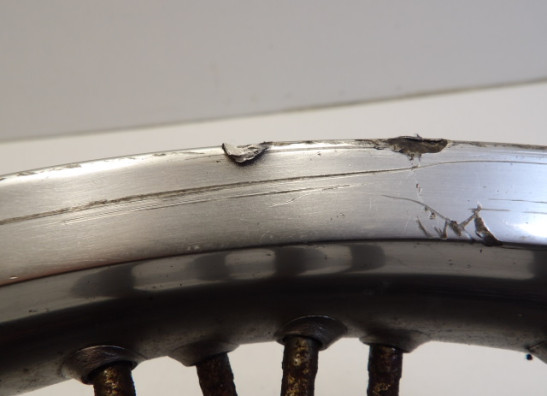 Front Wheel Suzuki VS 700 Intruder