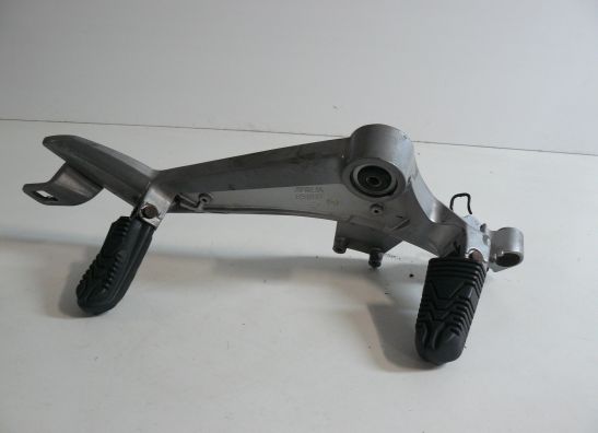 Fussrastetrager vorne rechts Aprilia Mana 850