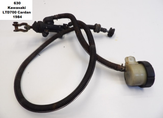 Rempomp achter Kawasaki LTD 700