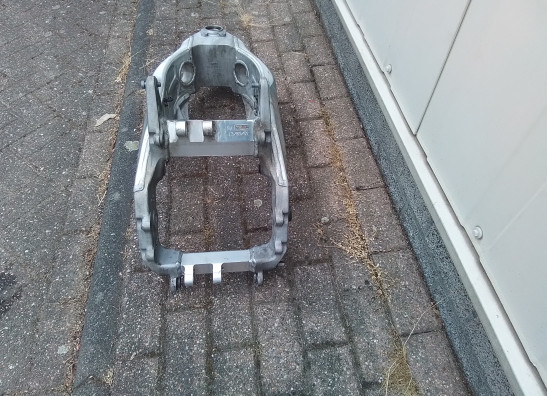 Frame - onderdelen Aprilia RST 1000 Futura