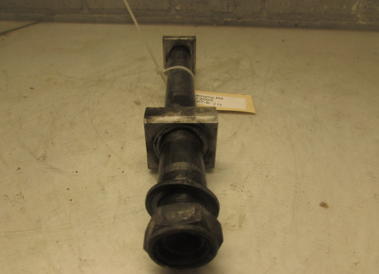 Rear axle Yamaha YZF R6