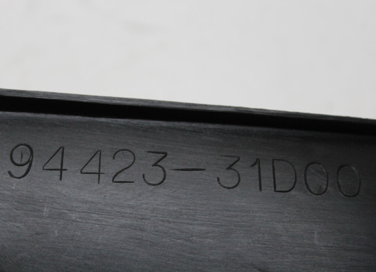 Cowl inner right Suzuki DR 800