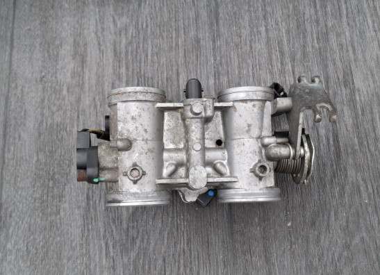 Gasklephuis Suzuki Burgman 650