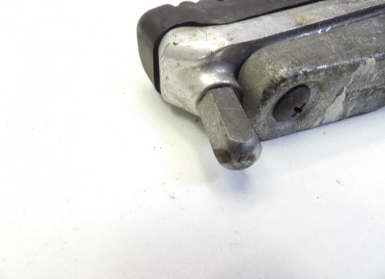 Fussraste rechts Suzuki GSX R 1300 Hayabusa